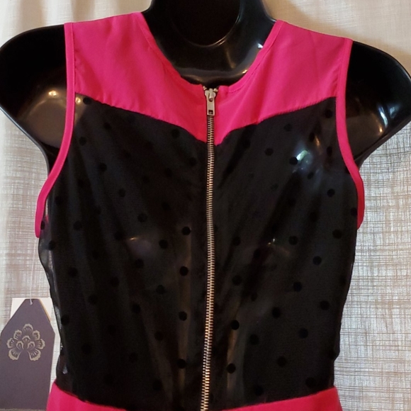 Wallflower Sleeveless Mini Dress - Picture 3 of 5